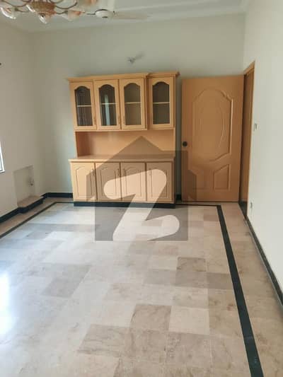 I-8/3 CORNER 12 MARLA UPPER PORTION 3 BED 3 BATH SERVENT 2 CAR PARKING 150K FINAL