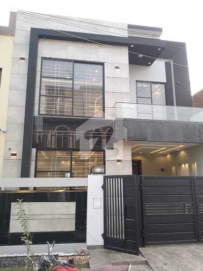 5 Marla Luxury House For Sale In Park View City Lahore