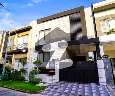 DHA PHASE 9 TOWN LAHORE 5 MARLA MODERN DESIGN HOUSE FOR RENT PRIME LOCATION