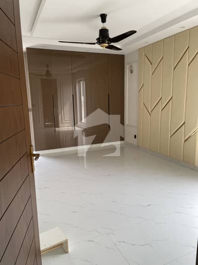 1 Kanal Beautiful House Available For Sale Near Fortress Stadium