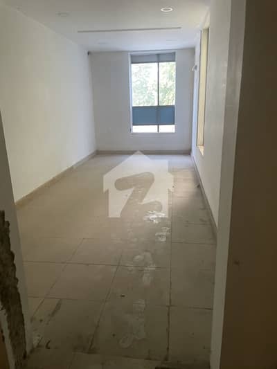 گجّومتہ لاہور میں 2 کنال Studio گودام 7.5 لاکھ میں کرایہ پر دستیاب ہے۔