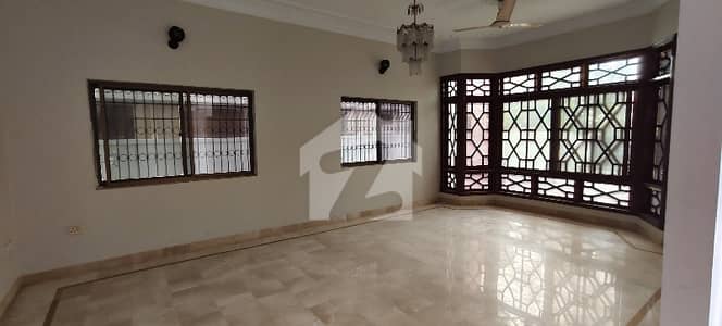 West Open 550 Sq Yards 5-Bed House Green Belt Facing Very Reasonable Price West Open 550 Sq Yards 5-Bed House Green Belt Facing Very Reasonable Price