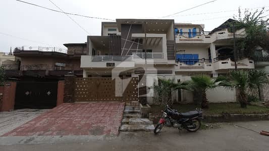 گلریز ہاؤسنگ سوسائٹی فیز 4 گلریز ہاؤسنگ سکیم,راولپنڈی میں 6 کمروں کا 10 مرلہ مکان 4.5 کروڑ میں برائے فروخت۔
