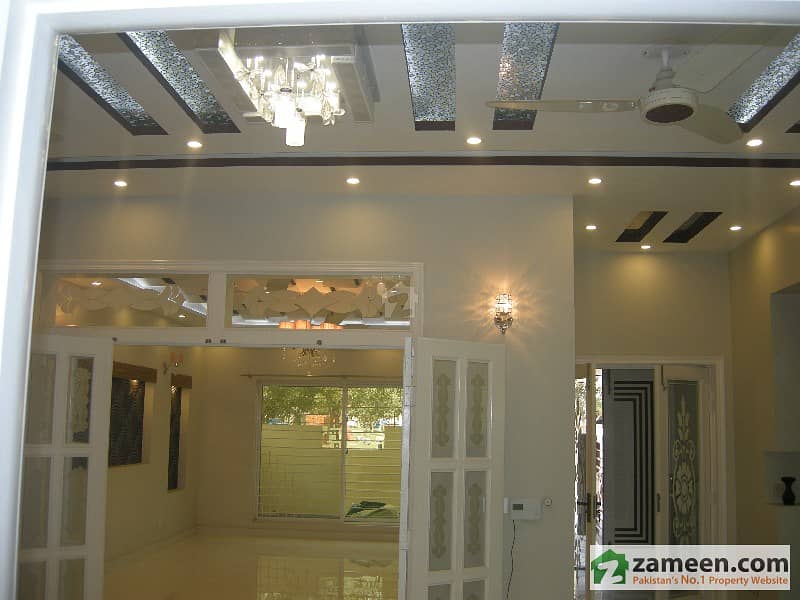 10 Marla Very Beautiful Constructed House For Sale In Bahria Town