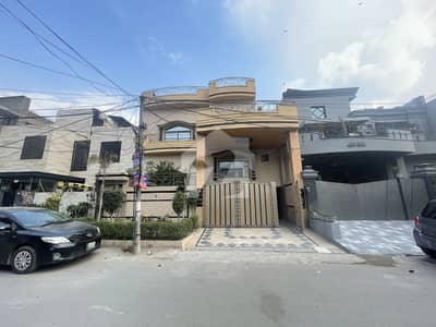 13 Marla House Available For Sale Samanabad