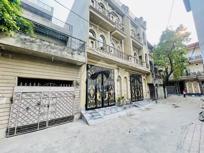 4.5 MARLA BRAND NEW HOUSE 2.5 STOREY AVAILABLE FOR SALE