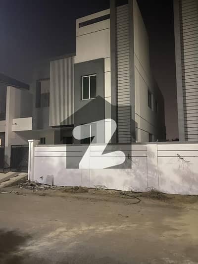 صائمہ لگژری ہومز کراچی میں 5 کمروں کا 10 مرلہ مکان 5.0 کروڑ میں برائے فروخت۔