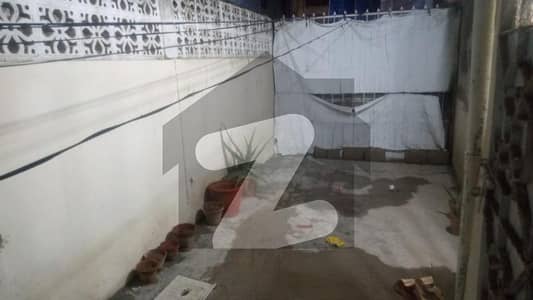 Prime Location 950 Square Feet Flat available for sale in North Nazimabad - Block K if you hurry