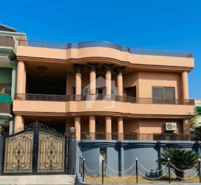 G-9 40x80 House | 6 Beds | Double Portion | Ideal for Two Families