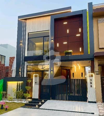5 MARLA MODERN HOUSE FOR SALE DHA PHASE 9 TOWN