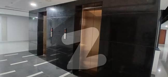 گرینڈ سکوئر مال مین بلیوارڈ گلبرگ,گلبرگ,لاہور میں 1 مرلہ Studio دفتر 44.0 ہزار میں کرایہ پر دستیاب ہے۔