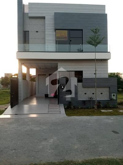 5 MARLA BEAUTIFUL HOUSE FOR RENT IN DHA PHASE 9 TOWN