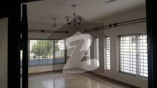 4 Bed Upper Floor Available For Rent In F11