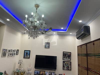 عسکری 3 عسکری,لاہور میں 4 کمروں کا 12 مرلہ مکان 5.25 کروڑ میں برائے فروخت۔
