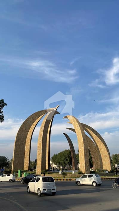 10 Marla Prime Location Residential Plot Available For Sale In Tauheed Block Bahria Town