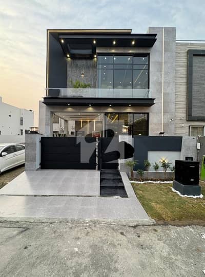 5 Marla Brand New Ultra Modern House Ideal Location DHA 9 Town Lahore