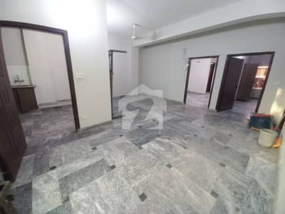6 Marla ist Floor Slinet Office For Rent In Abdalians Society