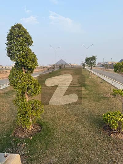 Prime 4 Marla Commercial Plot Facing Water Park For Sale