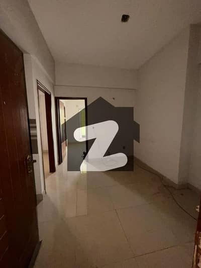 Prime Location Flat Sized 700 Square Feet In North Nazimabad - Block L