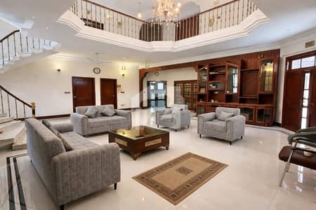 Idyllic House Available In Gulshan-E-Iqbal - Block 7 For Sale