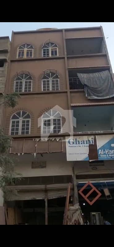 لیاقت آباد کراچی میں 8 کمروں کا 3 مرلہ مکان 3.5 کروڑ میں برائے فروخت۔