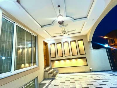 14 Marla Corner House For Sale Umer Block