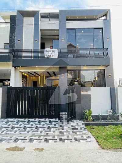 Hot Deal 5 Marla Modern Brand New House for Sale Park View City Lahore