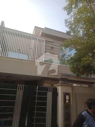 10 Marla House For Sale In Paragon City Lahore