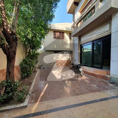 ڈی ایچ اے فیز 6 ڈی ایچ اے ڈیفینس,کراچی میں 6 کمروں کا 1 کنال مکان 4.25 لاکھ میں کرایہ پر دستیاب ہے۔ ڈی ایچ اے فیز 6 ڈی ایچ اے ڈیفینس,کراچی میں 6 کمروں کا 1 کنال مکان 4.25 لاکھ میں کرایہ پر دستیاب ہے۔