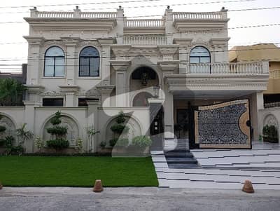 واپڈا ٹاؤن فیز 1 واپڈا ٹاؤن,لاہور میں 6 کمروں کا 1 کنال مکان 11.0 کروڑ میں برائے فروخت۔