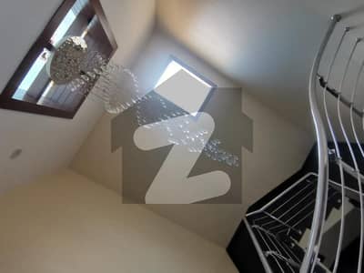 HOUSE AVAILABLE FOR SALE IN DHA PHASE VIII HOUSE AVAILABLE FOR SALE IN DHA PHASE VIII