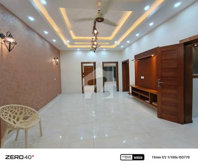 Beautiful Kanal House available for Rent