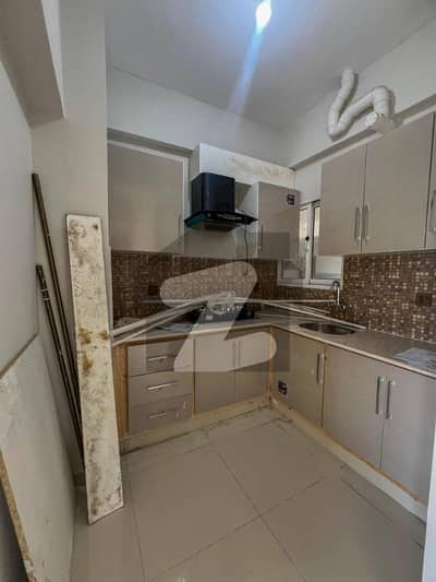 2 bed luxury nonfurnished apartment available for rent