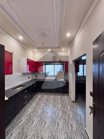 1 Kinal Upper Portion Available For Rent