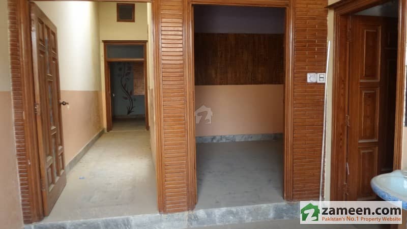 House Is Available For Sale In Rasheedabad, Jhang Road