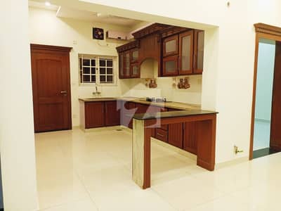 10 Marla Upper Portion With Separate Gas And Electric Meter