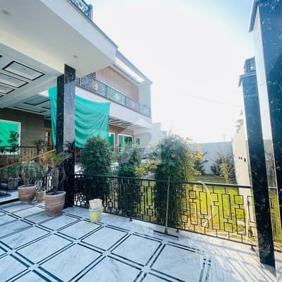 Ideal Location Kanal House | Walking distance Central Park Masjid & Market | 15 Kv Solar system