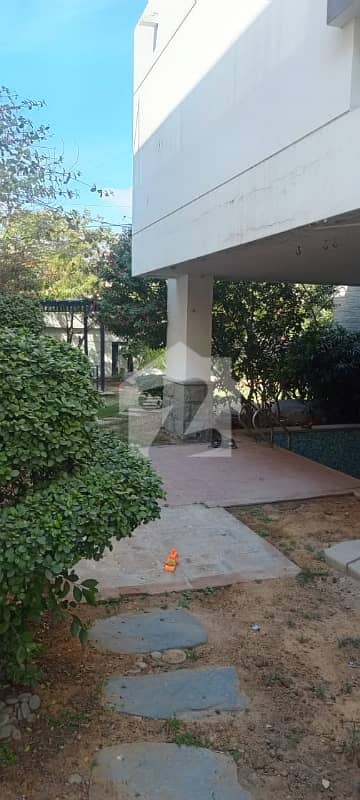 A Spacious 1000 Square Yards House In DHA Phase 6