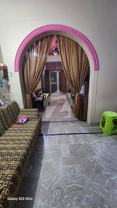 400 Square Yards House Is Available In Gulshan-e-Iqbal - Block 2 400 Square Yards House Is Available In Gulshan-e-Iqbal - Block 2