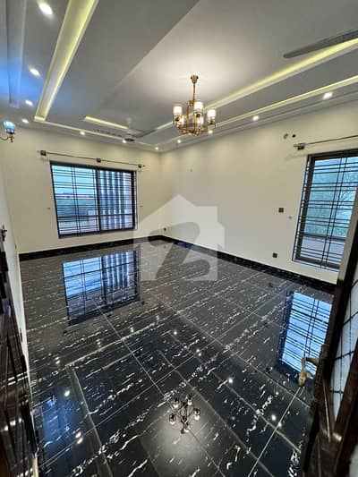 50 X90 (1 Kanal) , AAA Quality (Owner Built) House, Located In G-16/4, Islamabad