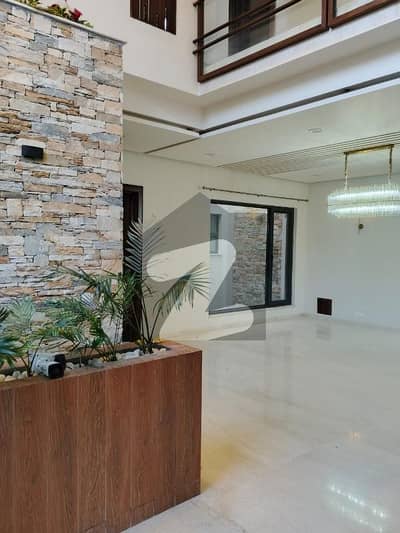 Beautiful Luxury 6 Bedroom House For Sale In F-10 Islamabad 677 Square Yards CDA Transfer Prime VIP Location