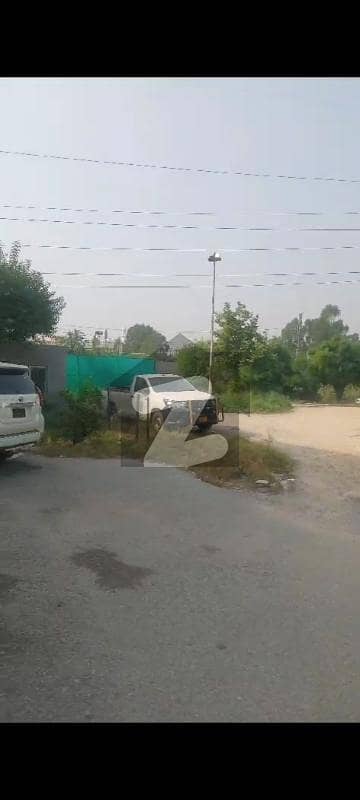 ایف ۔ 11/2 ایف ۔ 11,اسلام آباد میں 10 مرلہ رہائشی پلاٹ 8.15 کروڑ میں برائے فروخت۔