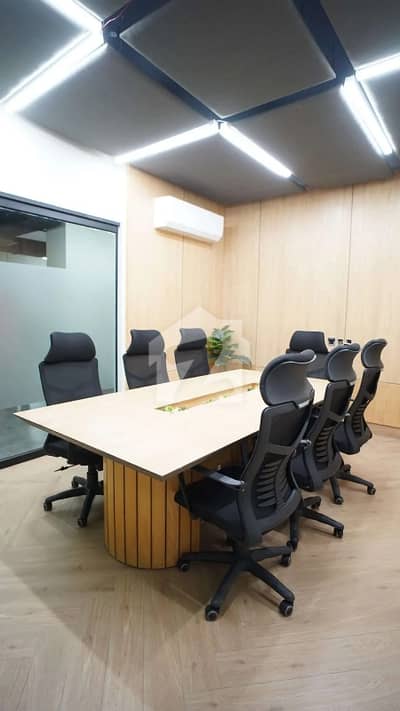 گلبرگ لاہور میں 1 کنال Studio دفتر 8.0 لاکھ میں کرایہ پر دستیاب ہے۔