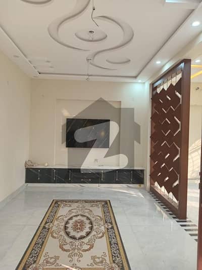 5 MARLA TRIPLE STOREY LUXURY HOUSE ETIHAD TOWN PHASE 1