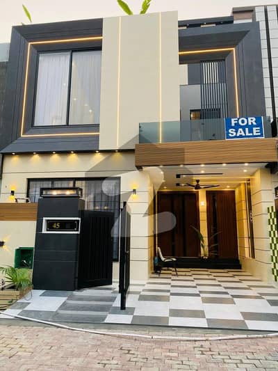 5 Marla Elegant House For Sale In Park View City, Lahore