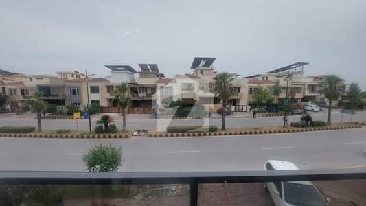 بحریہ انکلیو - سیکٹر اے بحریہ انکلیو,بحریہ ٹاؤن,اسلام آباد میں 5 کمروں کا 10 مرلہ مکان 6.3 کروڑ میں برائے فروخت۔ بحریہ انکلیو - سیکٹر اے بحریہ انکلیو,بحریہ ٹاؤن,اسلام آباد میں 5 کمروں کا 10 مرلہ مکان 6.3 کروڑ میں برائے فروخت۔