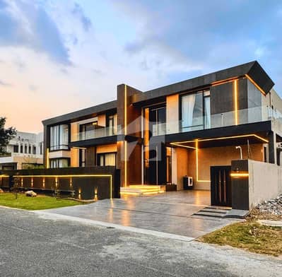 Elegant Ultra Modern Design 2 Kanal House For Sale At Top Location Near To Raya Commercial