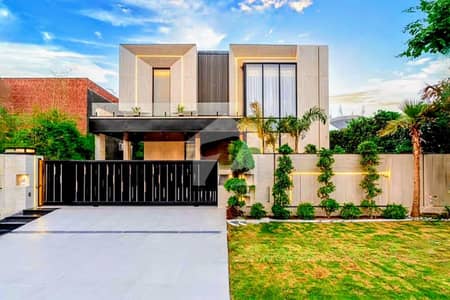 100% Original Deal | Ultra Top Notch 1 Kanal Brand New Bungalow | Reasonable price in market| Near Dolmen Mall & Park | Near to Raya commercial | Prime Location DHA Phase 6