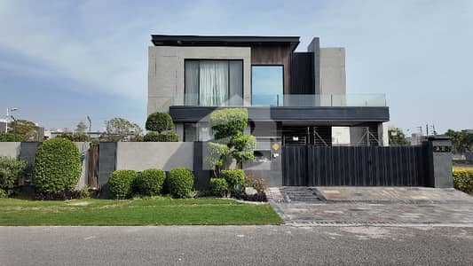 House For Sale In Rs. 250000000