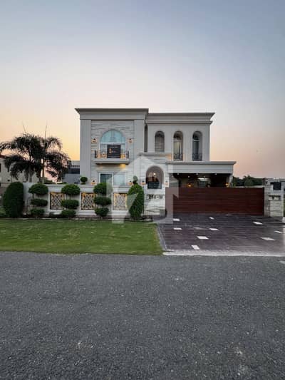 1 Kanal Luxury Furnished House Available For Rent
